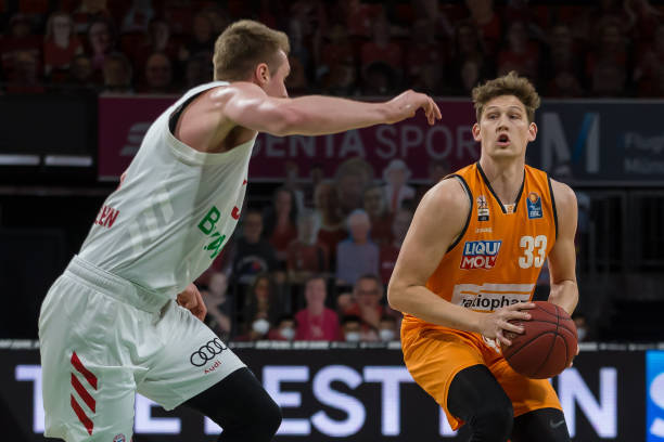 自由身加盟 自由身加盟