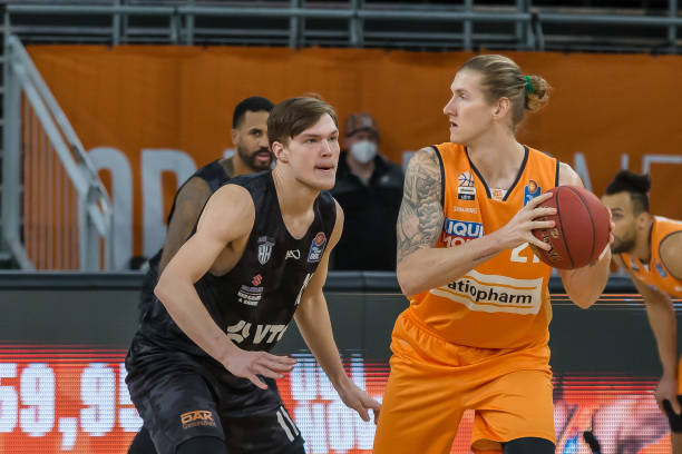 仅是士气的 仅是士气的