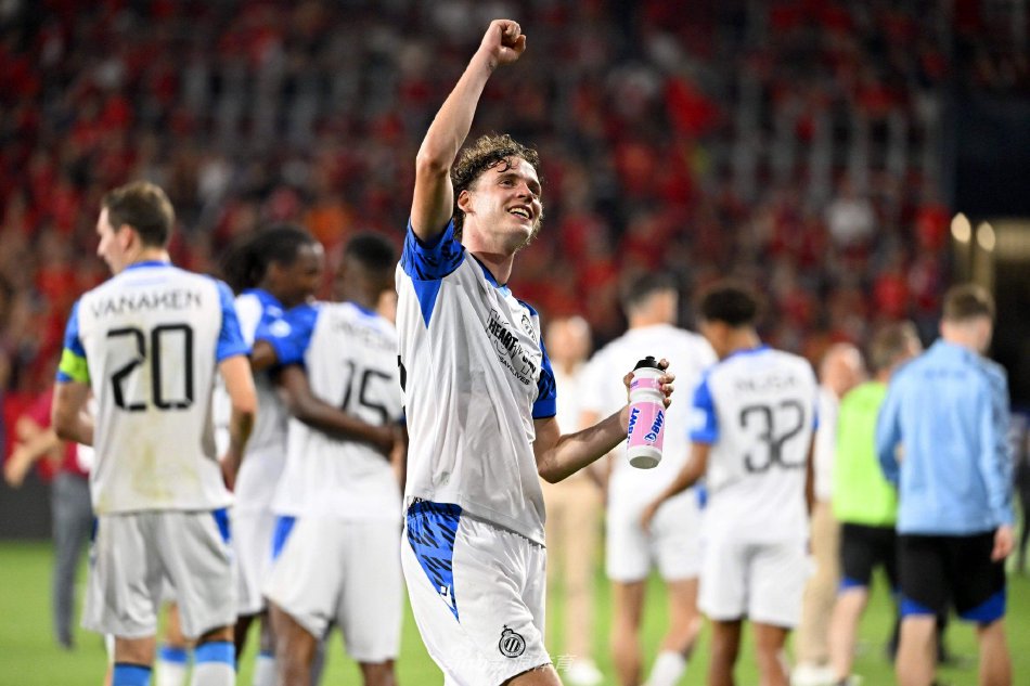 借一名前锋 借一名前锋